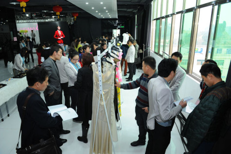 1小时破200万唐床破！唐马2014春夏新品订货会首战告捷