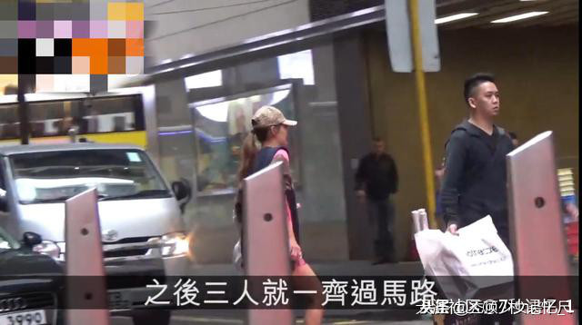 应采儿挺孕肚现身坐实怀孕传闻 与友人逛婴幼店不见陈小春陪伴