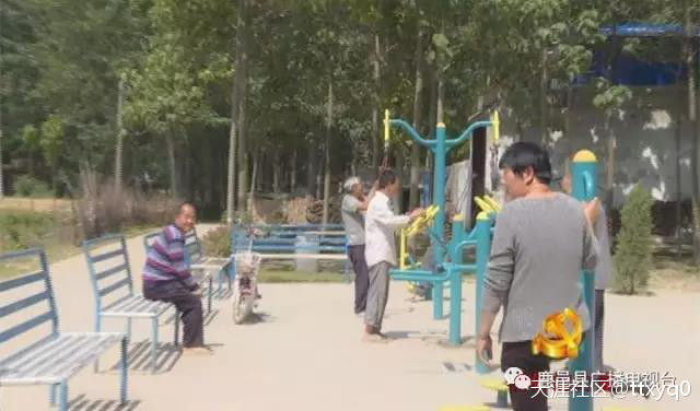 我村支书刘东臣一边贪腐徐永进，一边弄虚自吹自擂，县电视台都跟进吹捧……
