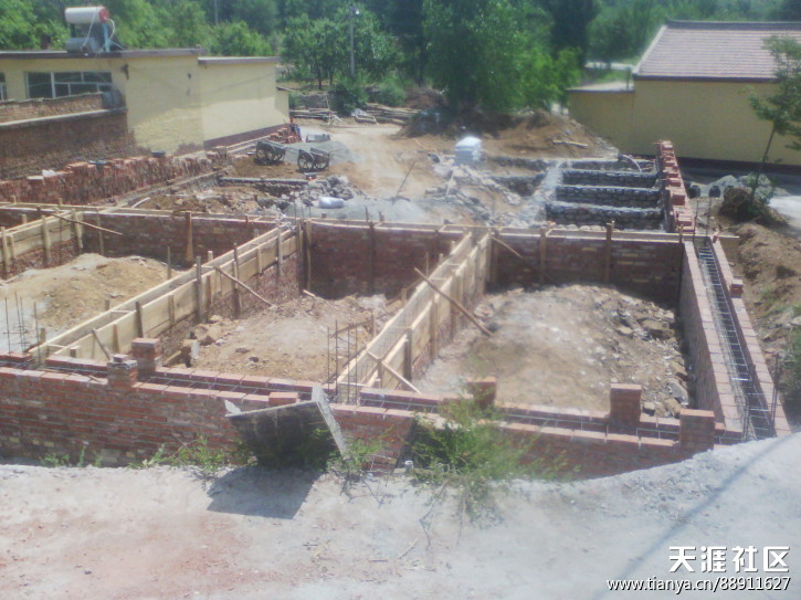 北京市密云县巨各庄镇综合科充当违章建设的保护伞汪先永！