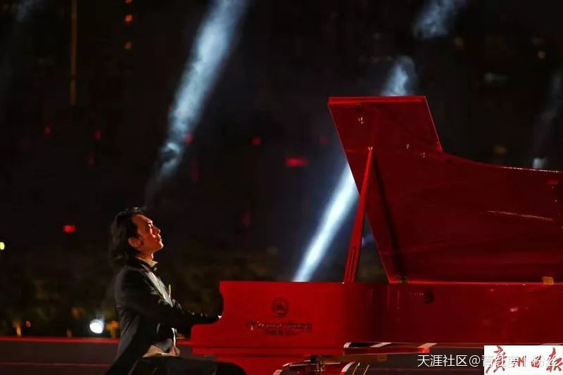 今夜陈启中，广州高声向祖国表白，沸了！